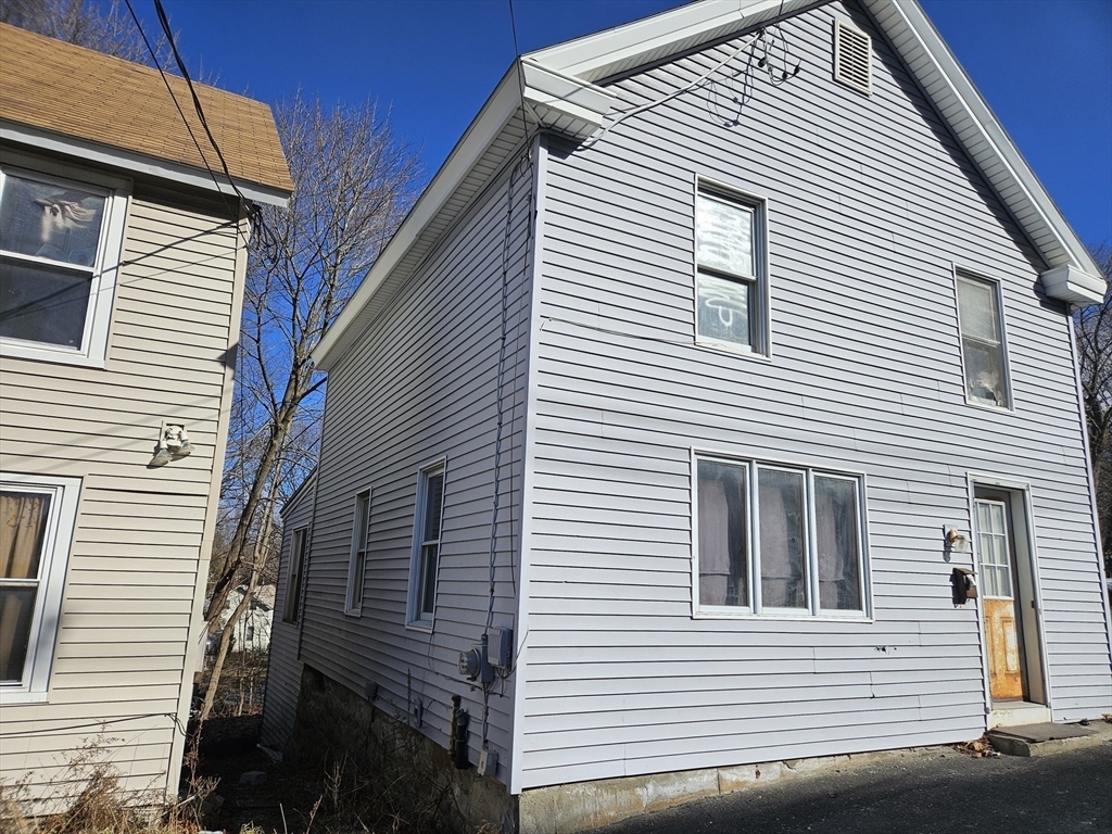 Property Photo:  102 Pontoosuc Ave  MA 01201 