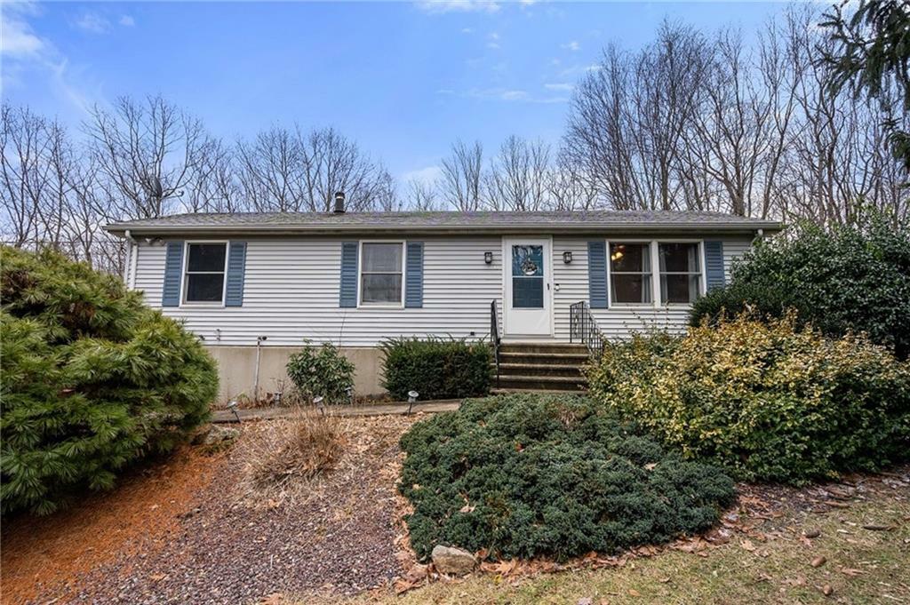 Property Photo: 6 Apple Tree Lane RI 02919