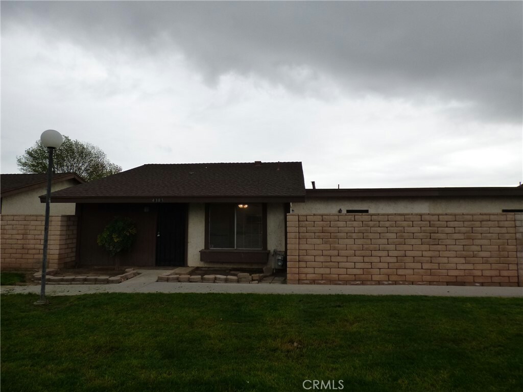 Property Photo:  4383 Kingsbury Place  CA 92503 