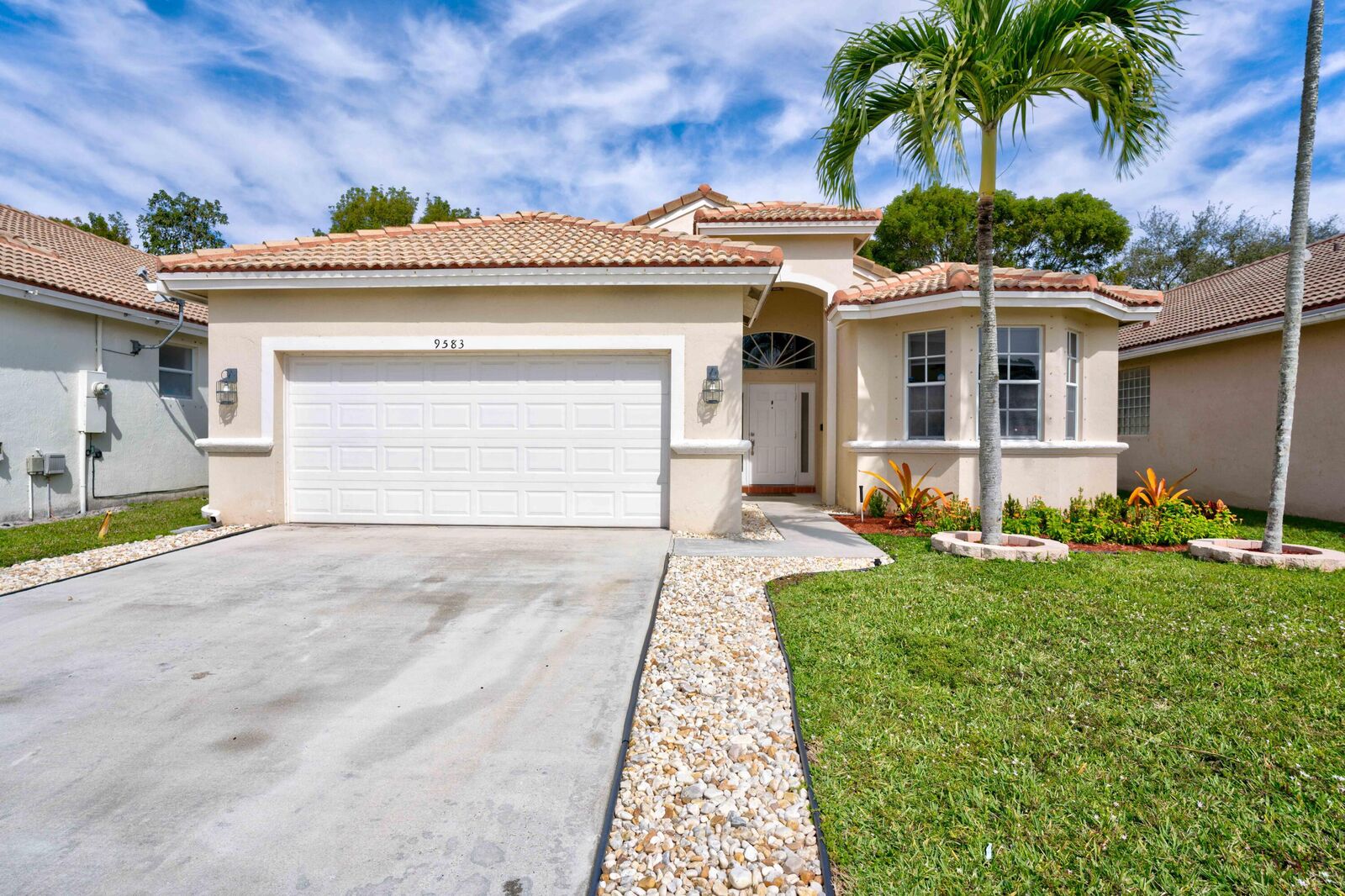 Property Photo:  9583 Verona Lakes Boulevard  FL 33472 