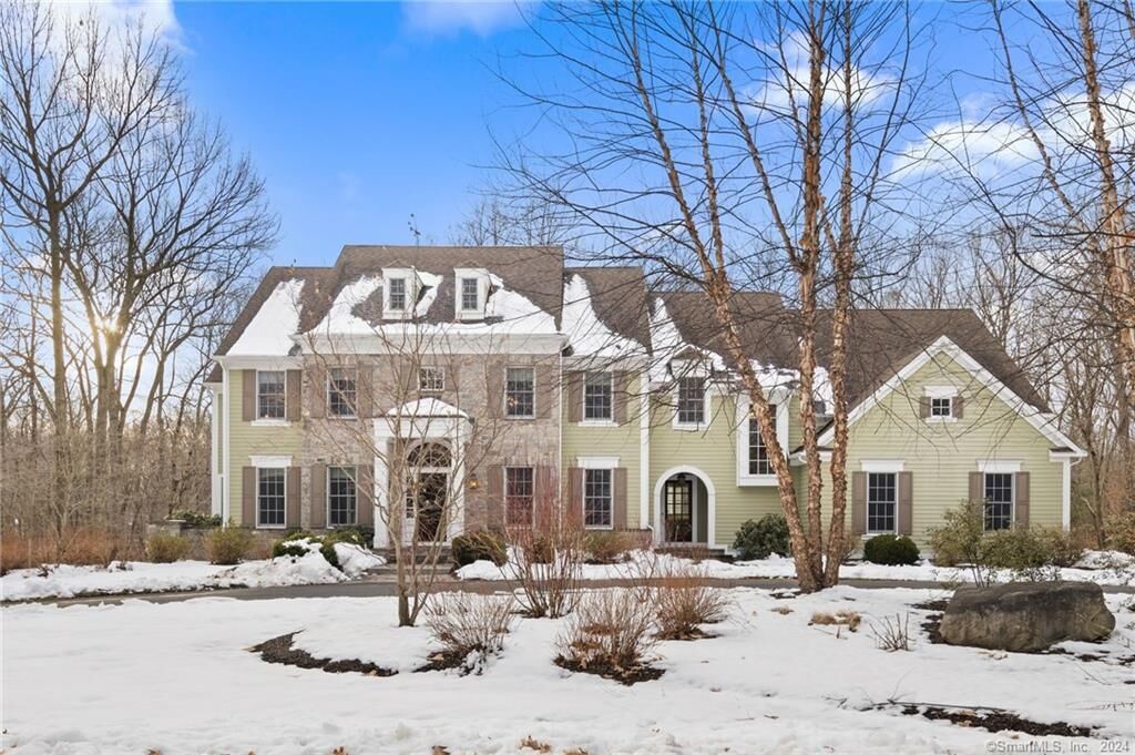 Property Photo:  45 Somersby Way  CT 06032