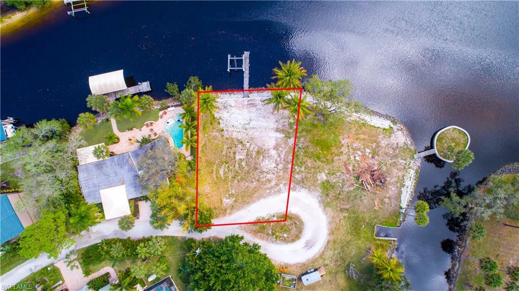 Property Photo:  27201 Del Ln  FL 34135 