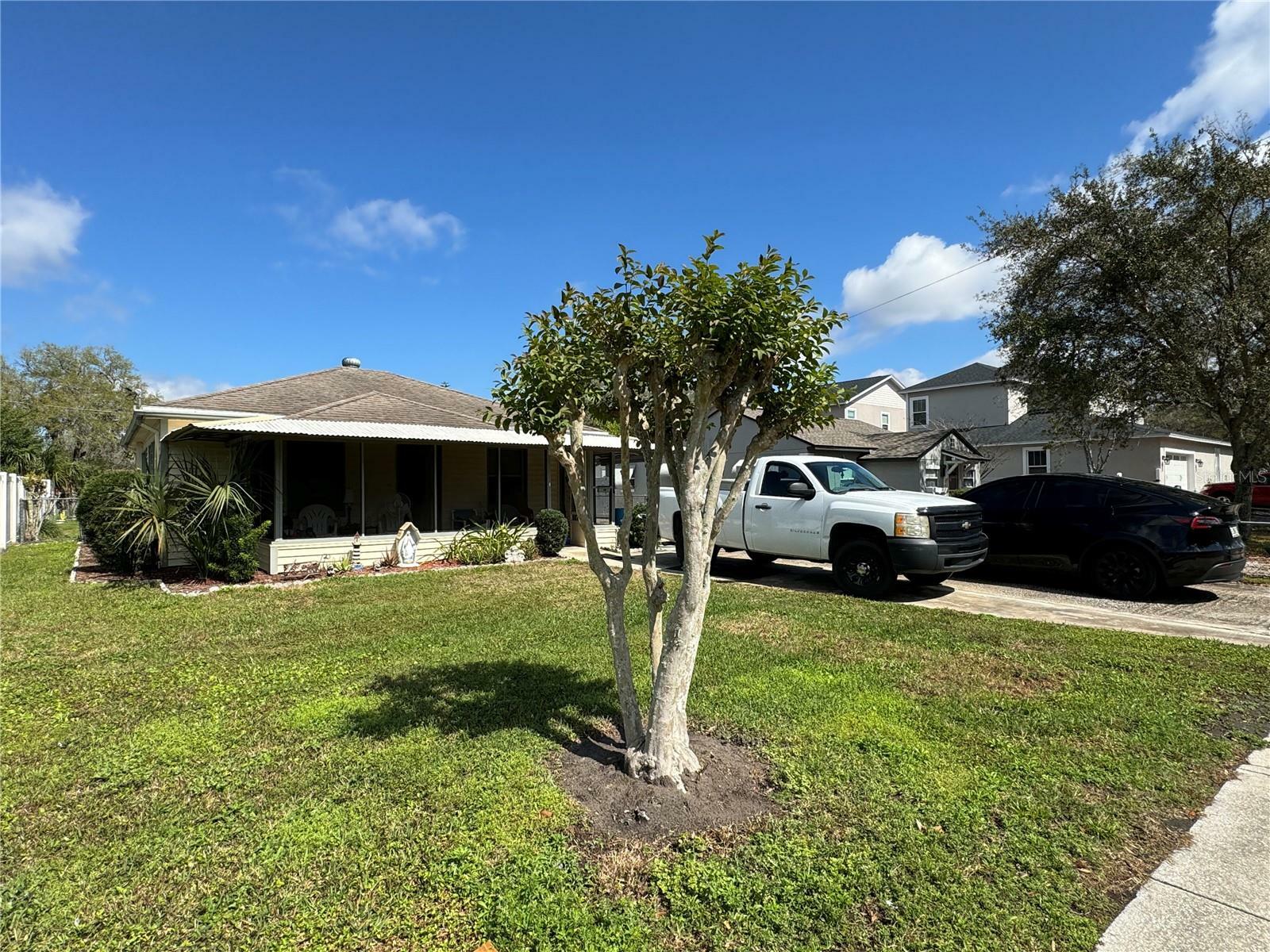 Property Photo:  213 W Story Road  FL 34787 