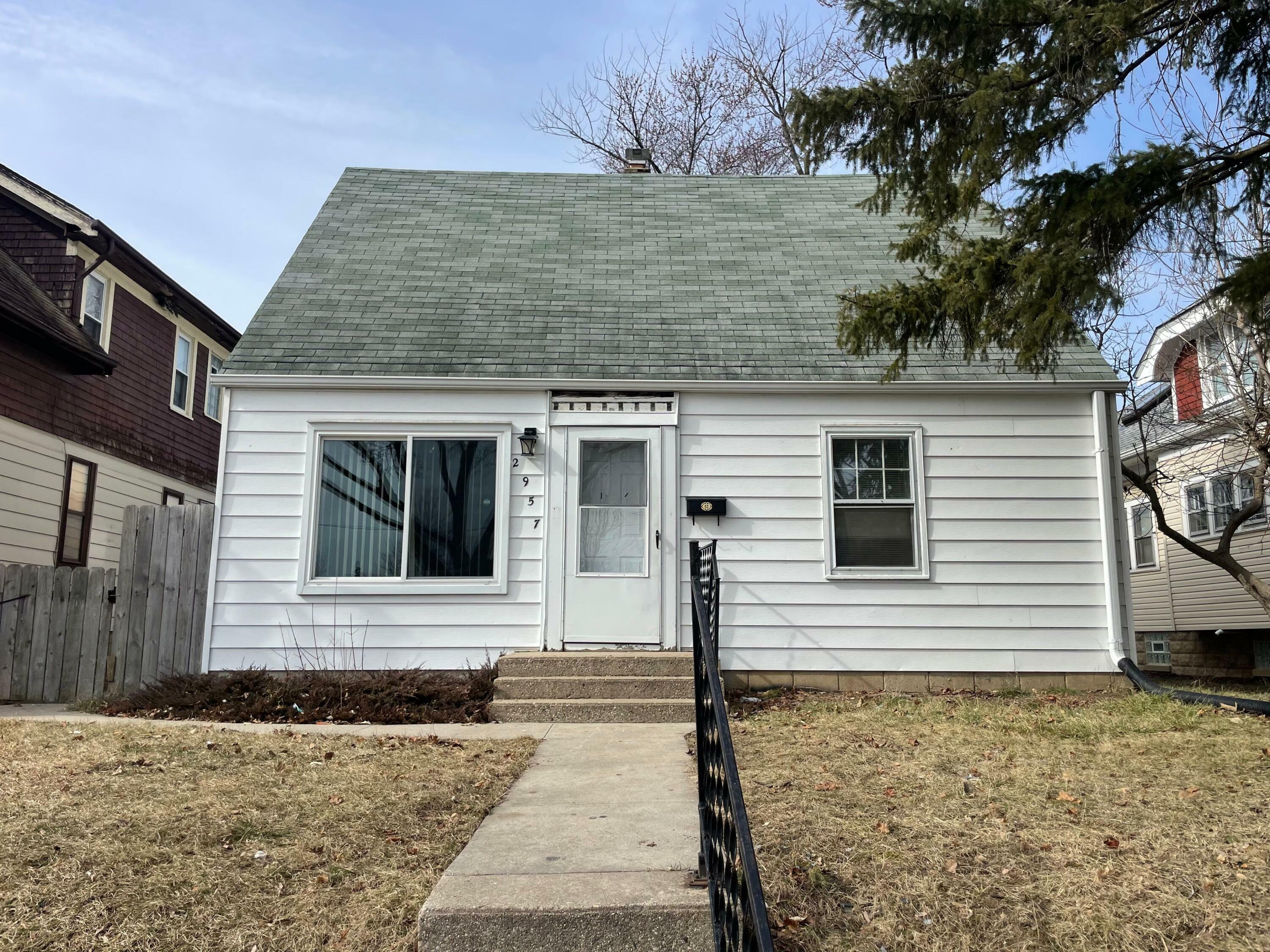 Property Photo:  2957 N 52nd St  WI 53210 