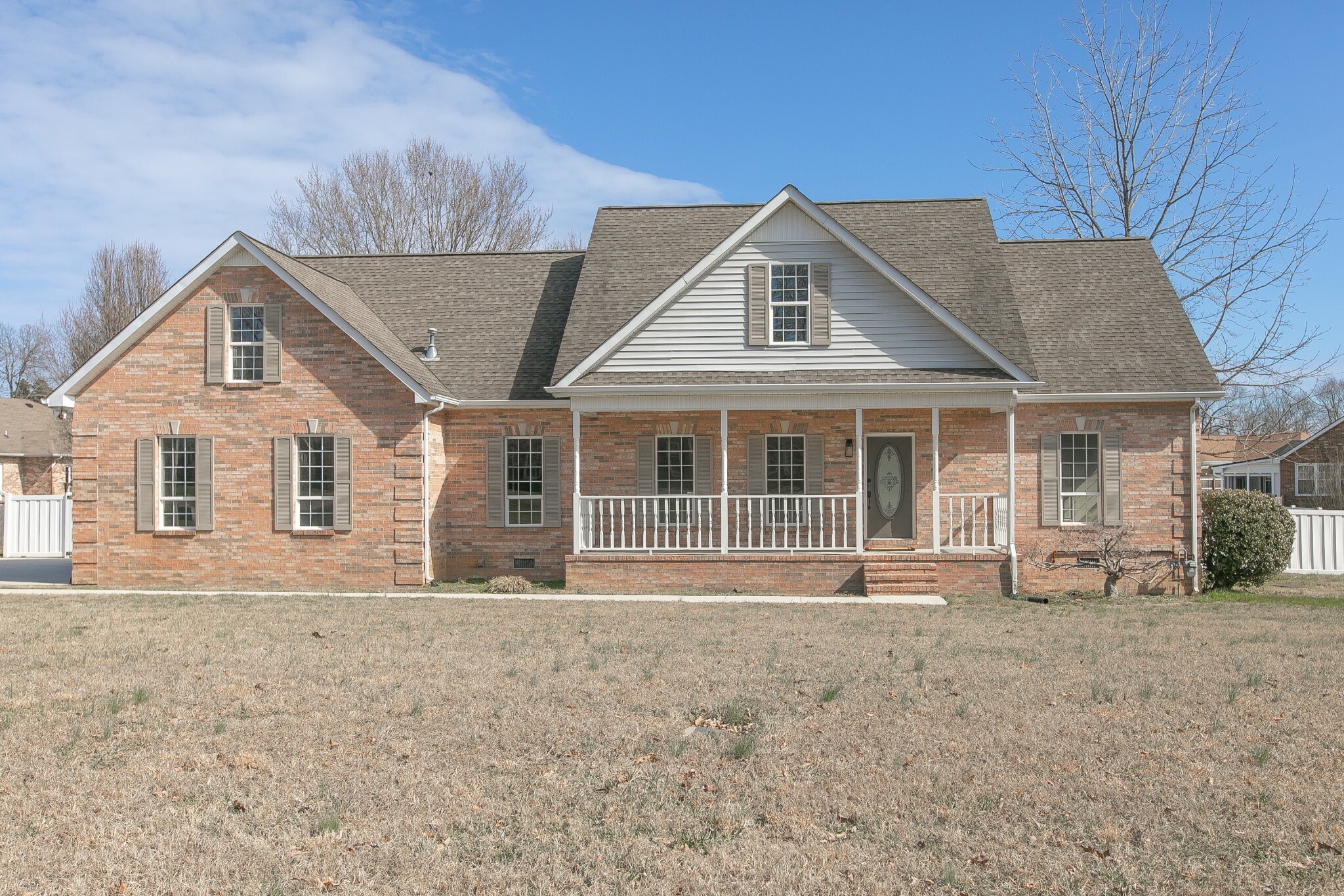 Property Photo:  203 Huntington Pl  TN 37388 