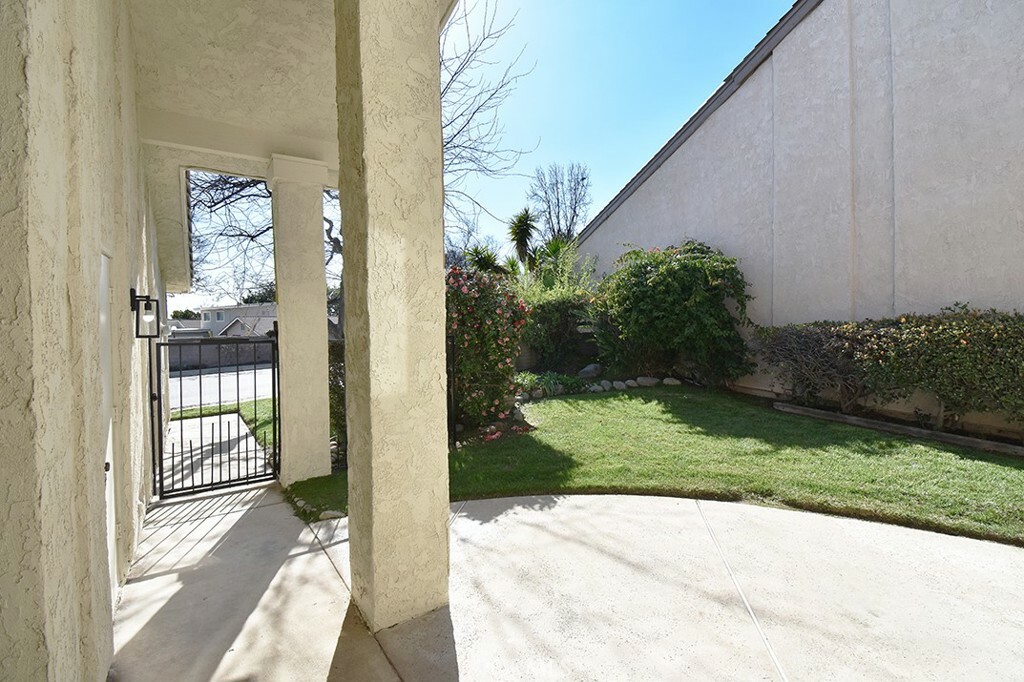 Property Photo:  1325 N North Hills Drive  CA 91784 