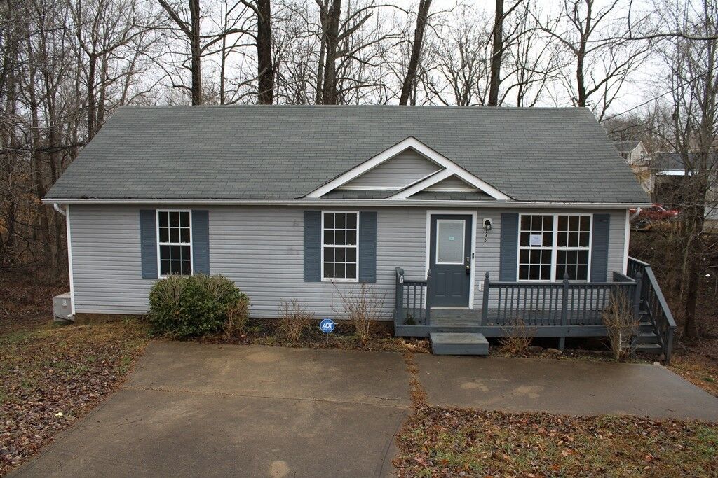 Property Photo:  945 Applegrove Cir  TN 37040 