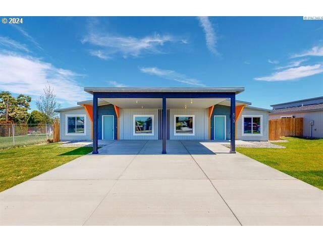 Property Photo:  336 Stockton Ave  OR 97882 