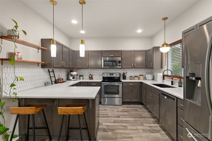 Property Photo:  306 Middleton Court SE  WA 98576 