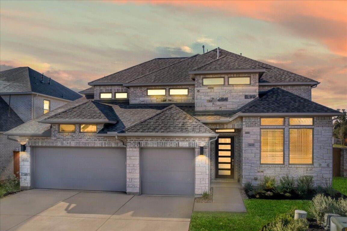 Property Photo: 1400 Mulberry Oak Lane TX 78628