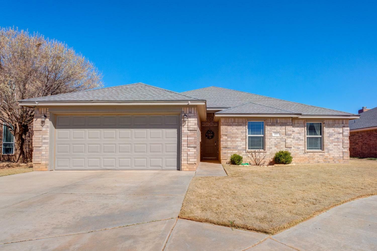 Property Photo:  403 McMillen Avenue  TX 79382 