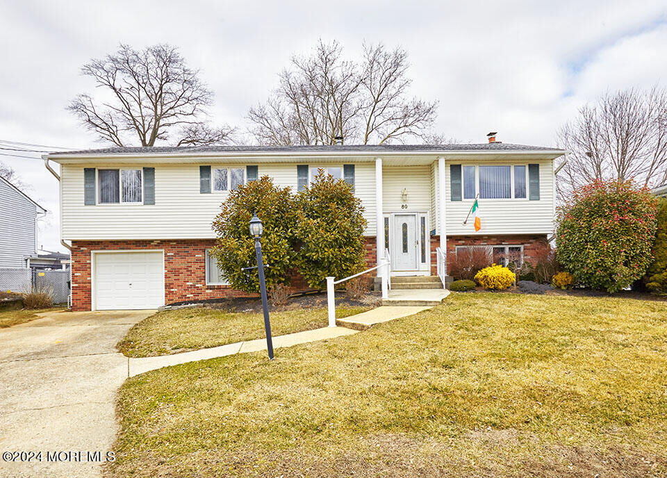 Property Photo:  80 Wynnewood Court  NJ 07728 