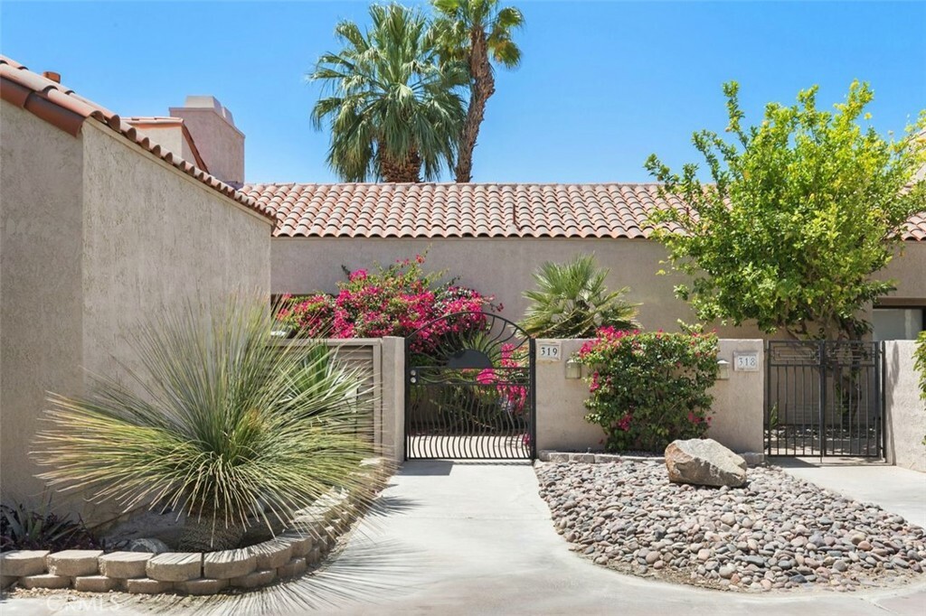 Property Photo:  319 Forest Hills Drive  CA 92270 