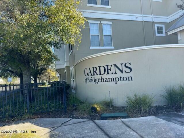 Property Photo:  8290 W Gate Parkway 122  FL 32216 