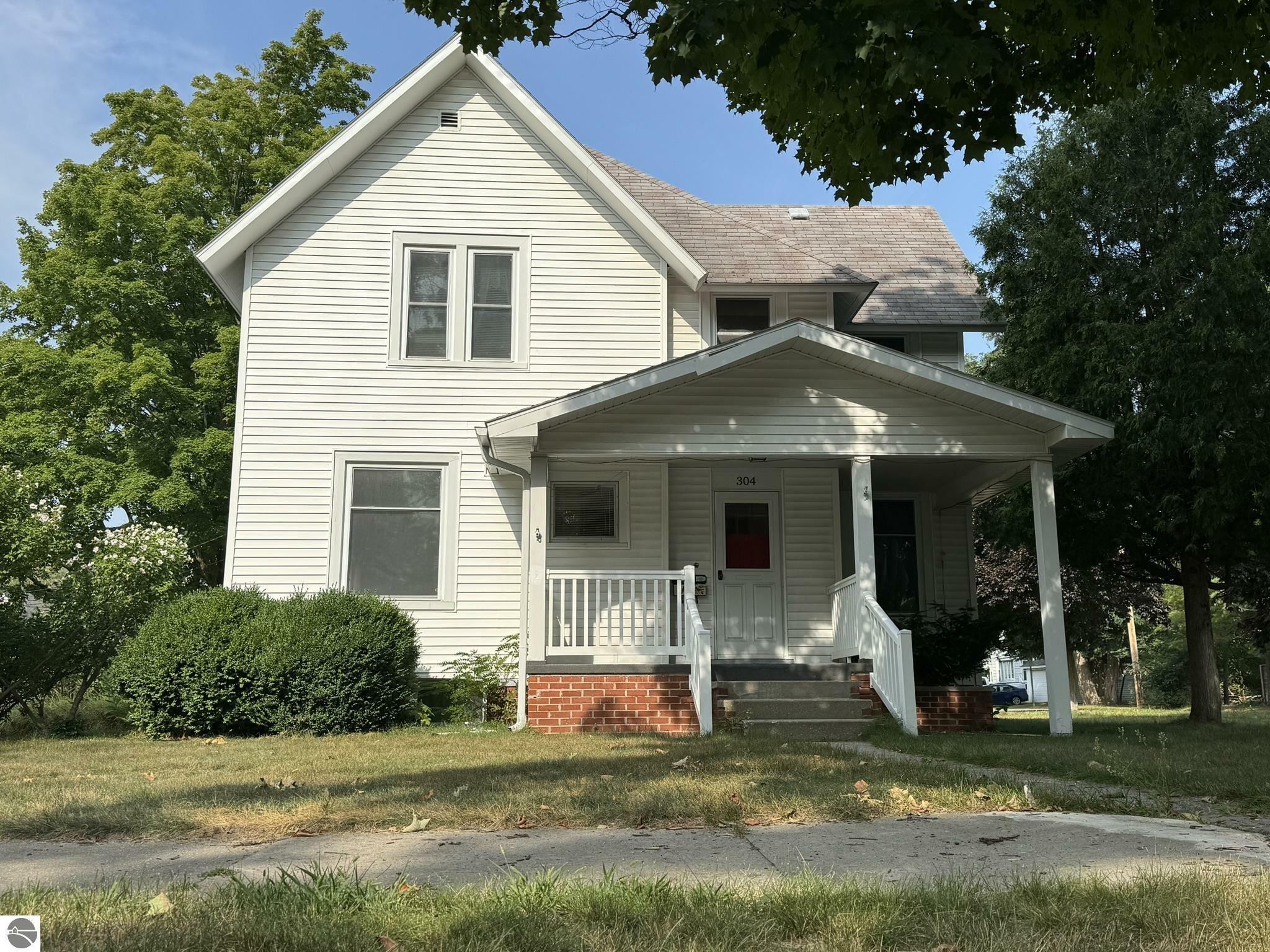 Property Photo:  304 S Spruce Street  MI 49684 