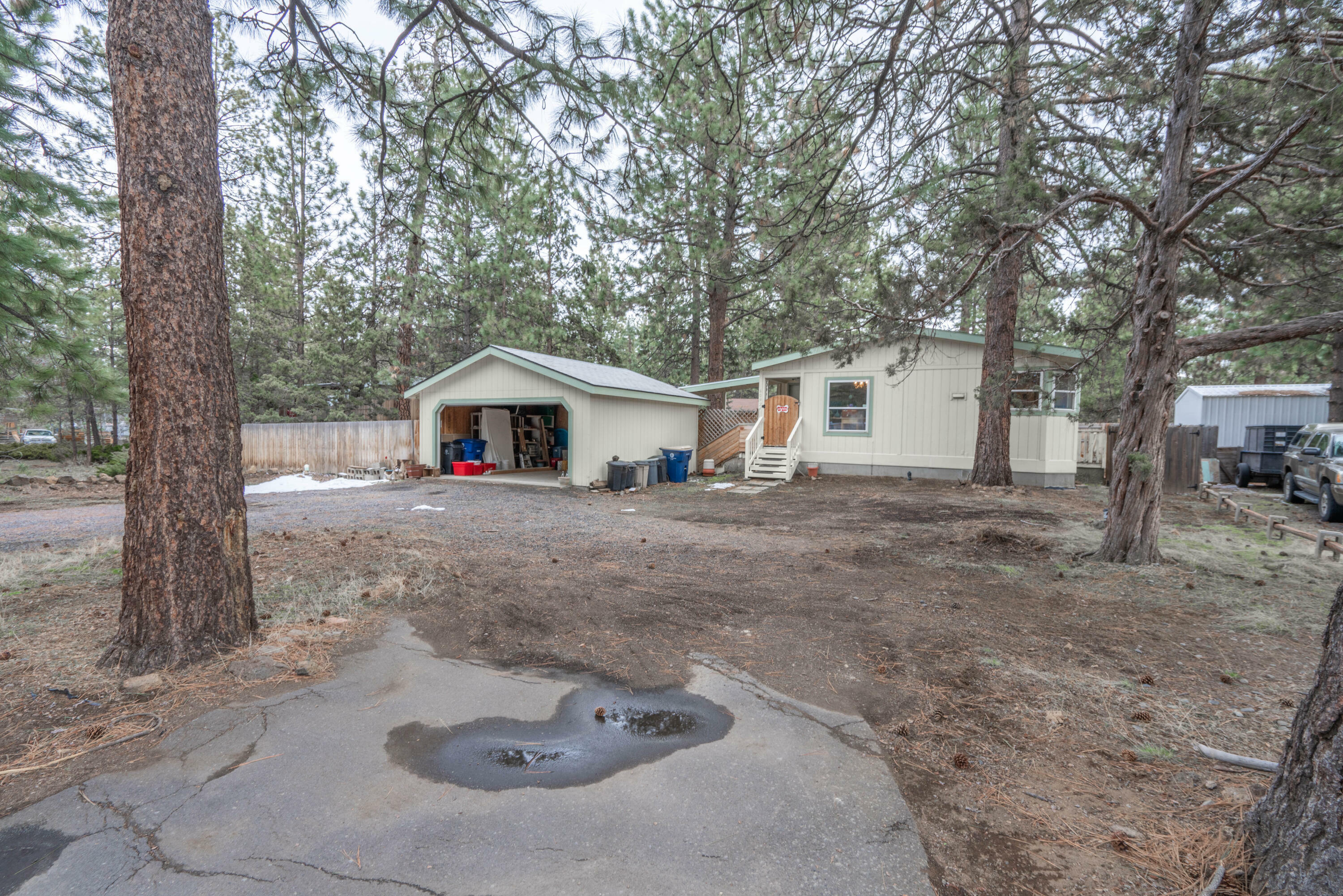 Property Photo:  60924 Alpine Drive  OR 97702 