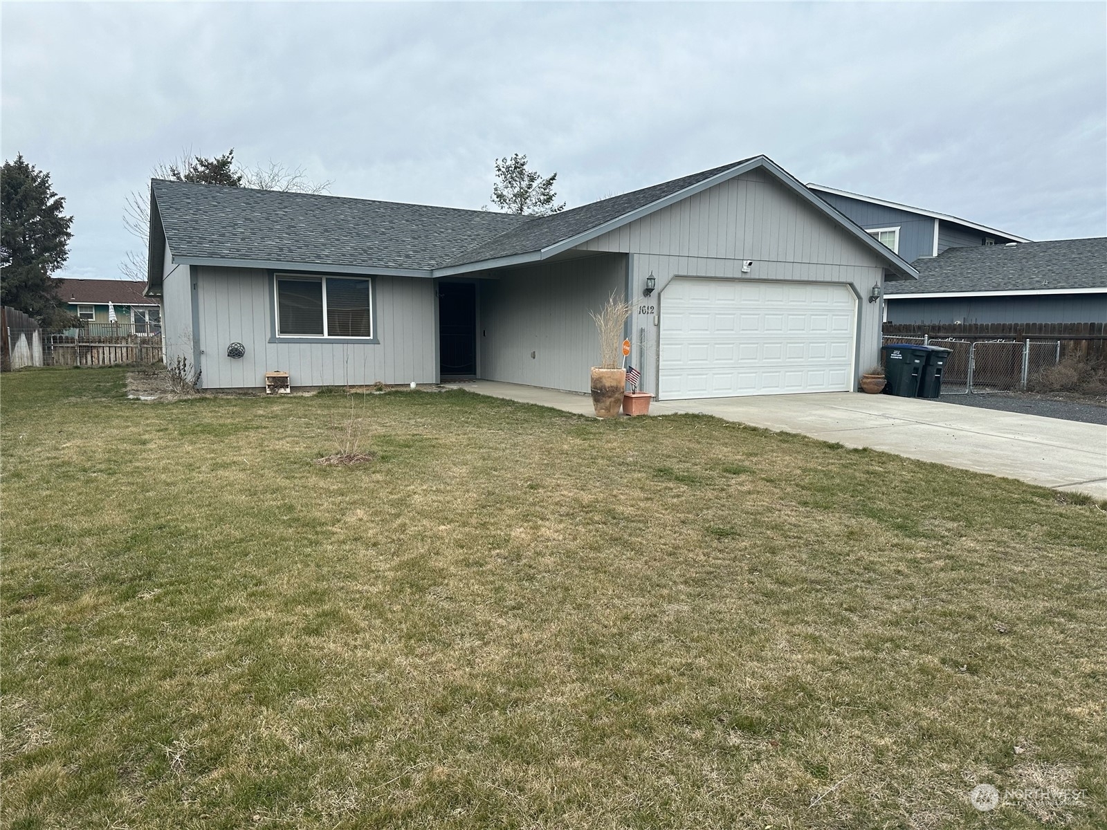 Property Photo:  1612 Dynasty Drive  WA 98837 