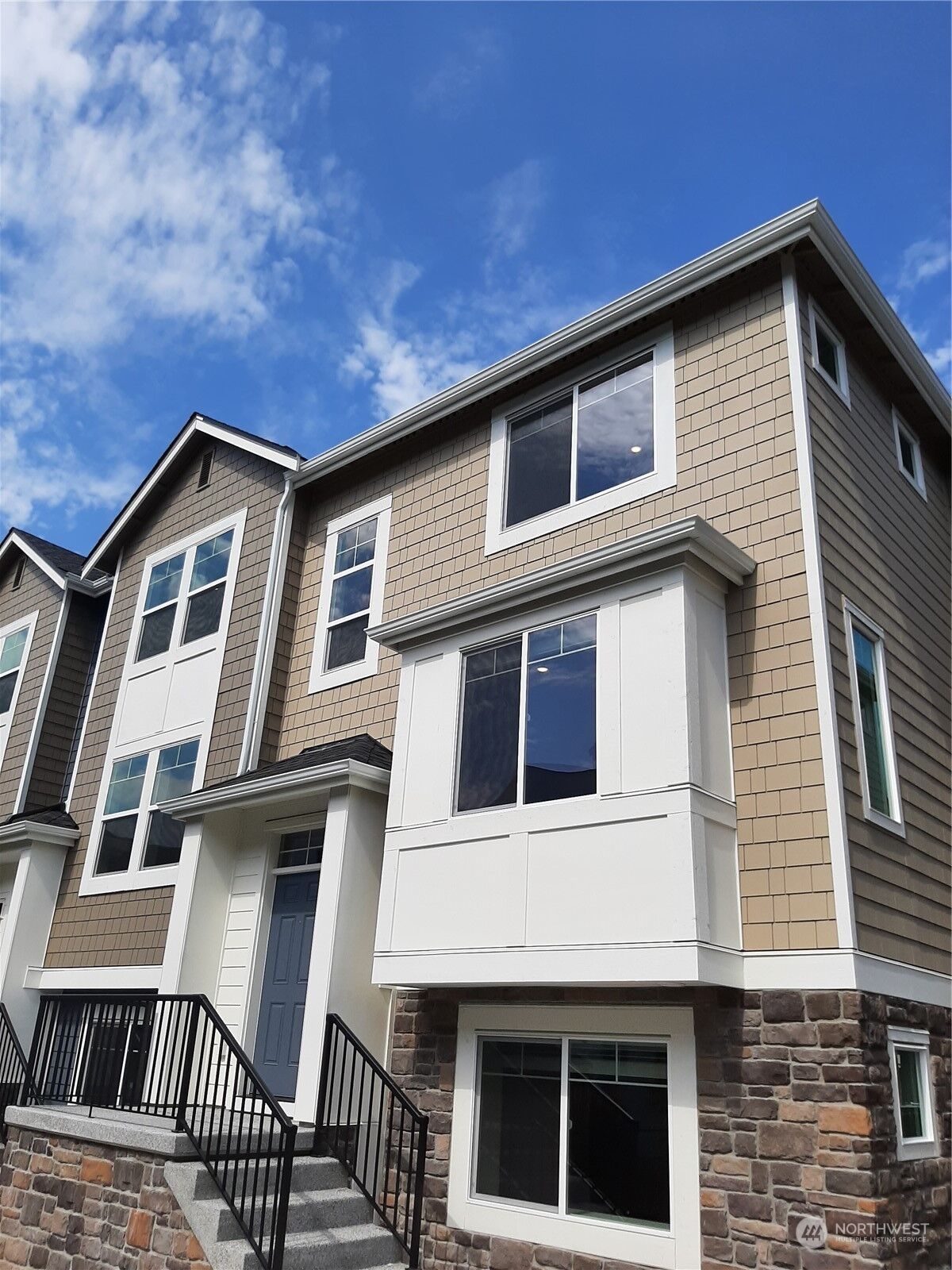 Property Photo:  12005 NE 193rd Lane A  WA 98011 