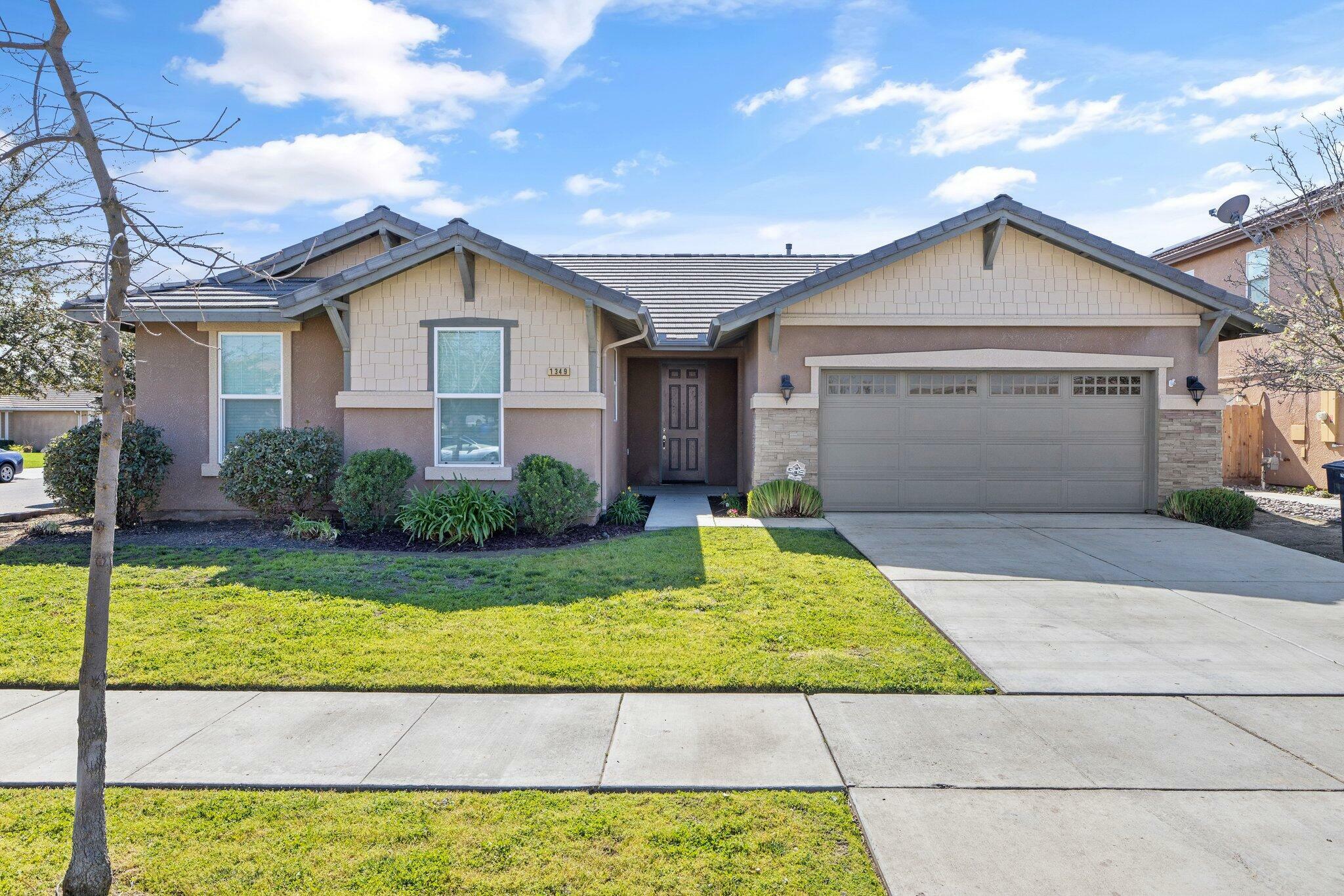 Property Photo:  1349 W Burgundy Court  CA 93230 