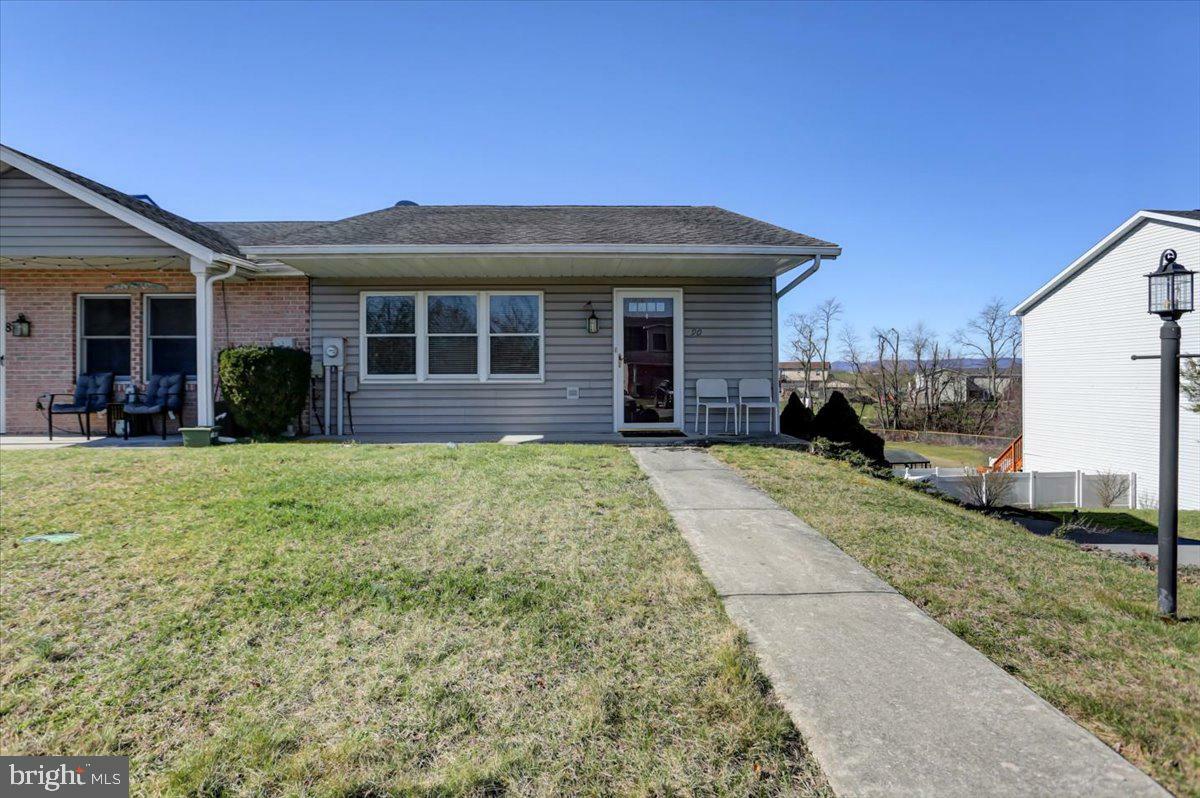Property Photo: 90 Nottingham Drive PA 17201