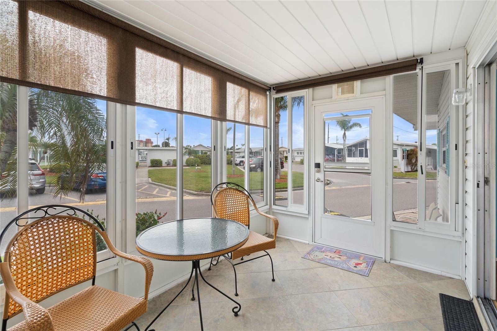 Property Photo:  128 N Park Drive  FL 34285 