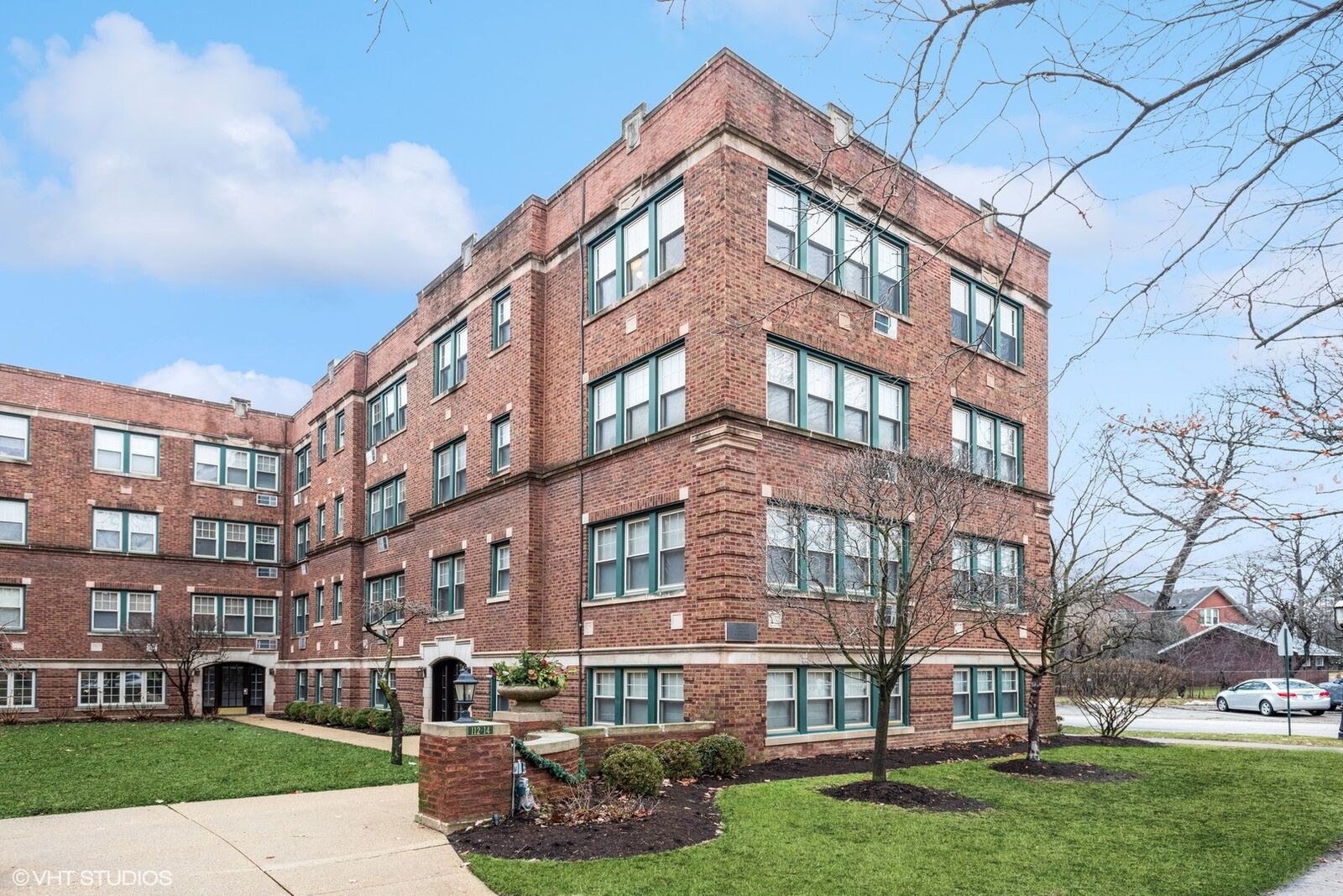 Property Photo:  114 Lincoln Avenue 3C  IL 60546 