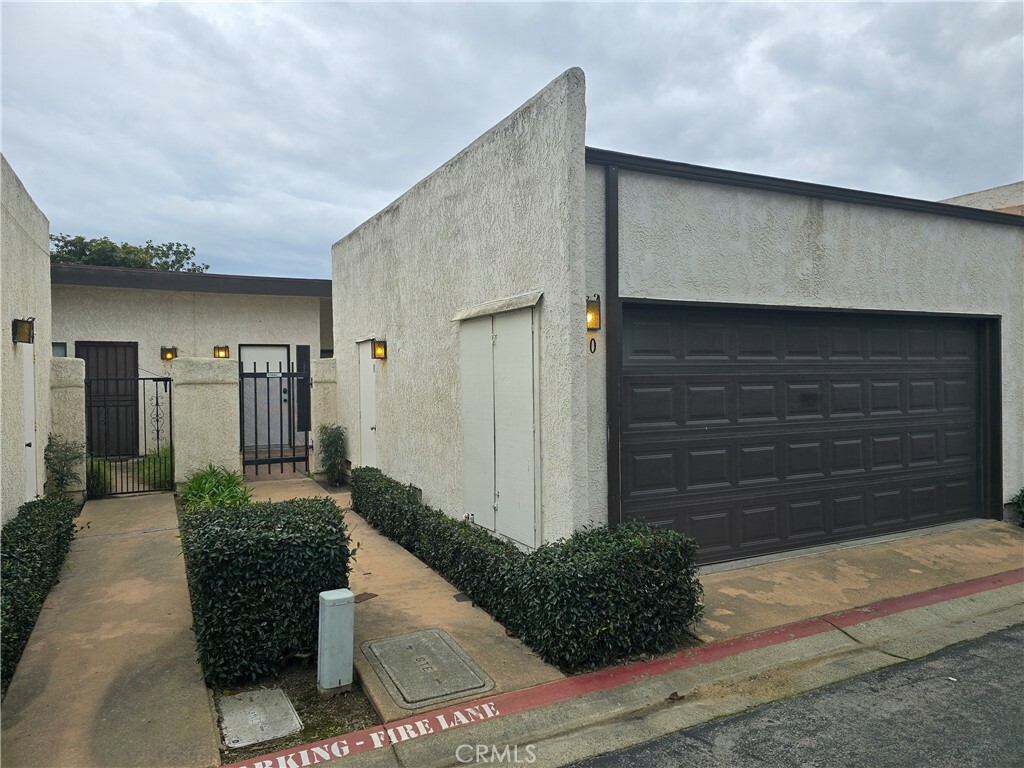 Property Photo:  840 Castle Lane  CA 93454 