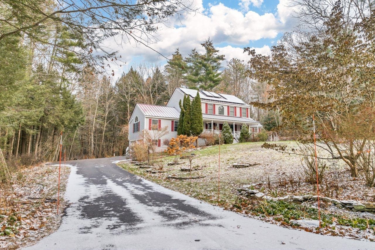 Property Photo:  9 Cherry Lane  NH 03823 