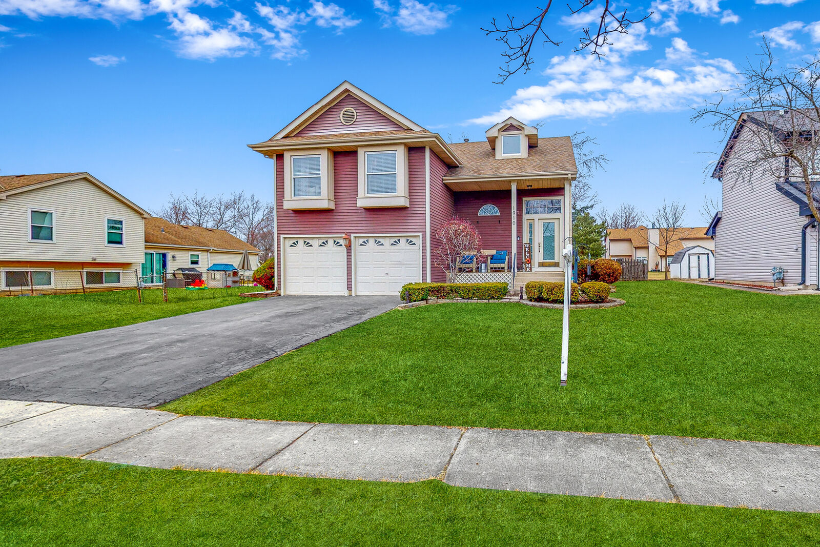 Property Photo:  1910 McCormick Lane  IL 60133 
