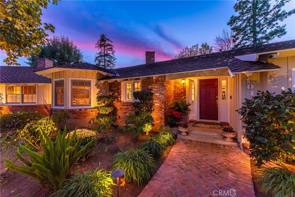 Property Photo:  10115 Hadley Avenue  CA 91324 