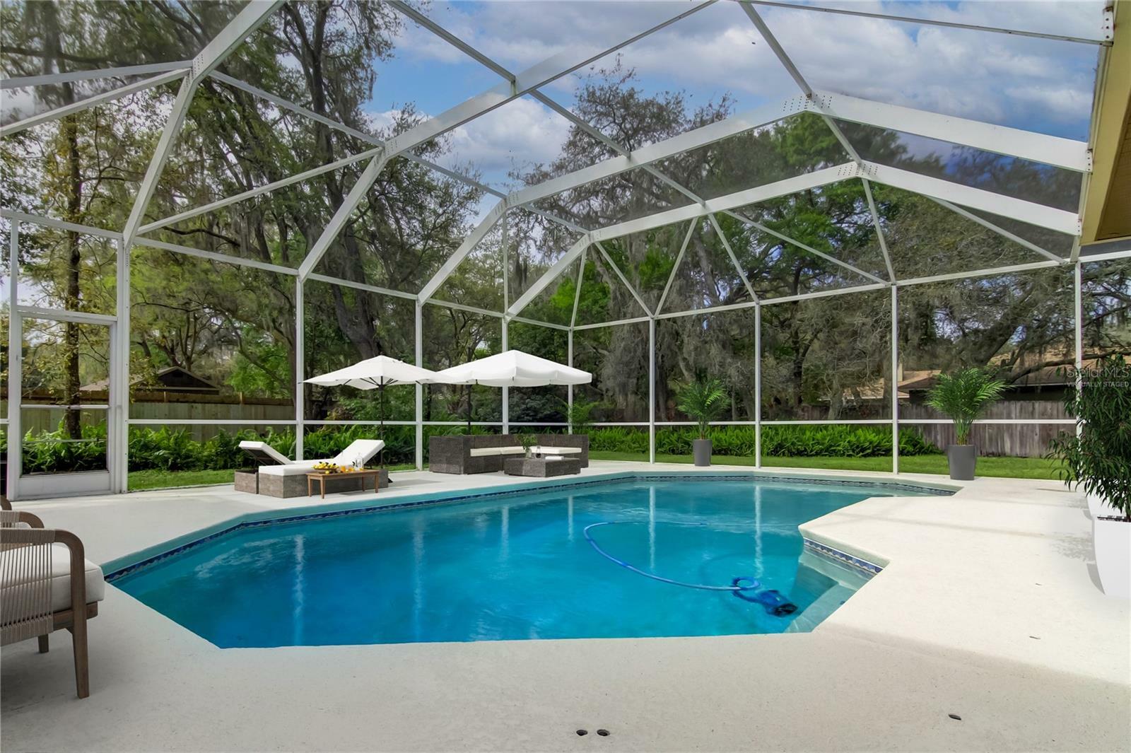 Property Photo:  2409 Heather Manor Lane  FL 33549 