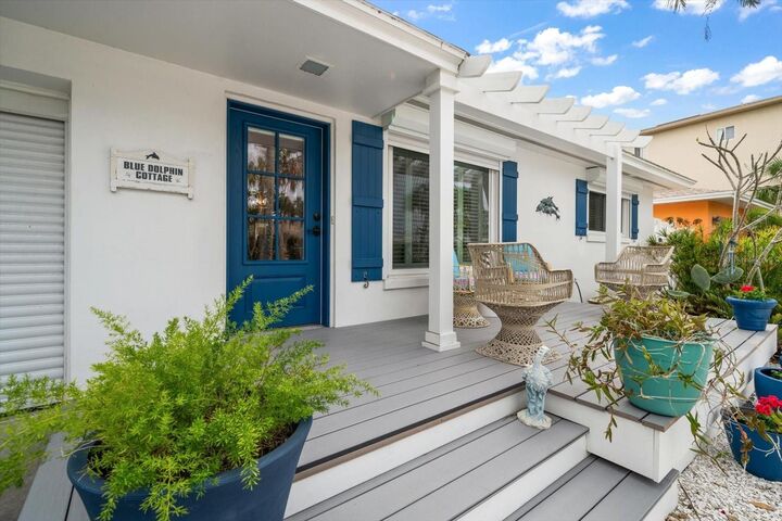 Property Photo: 1025 Eldorado Avenue FL 33767