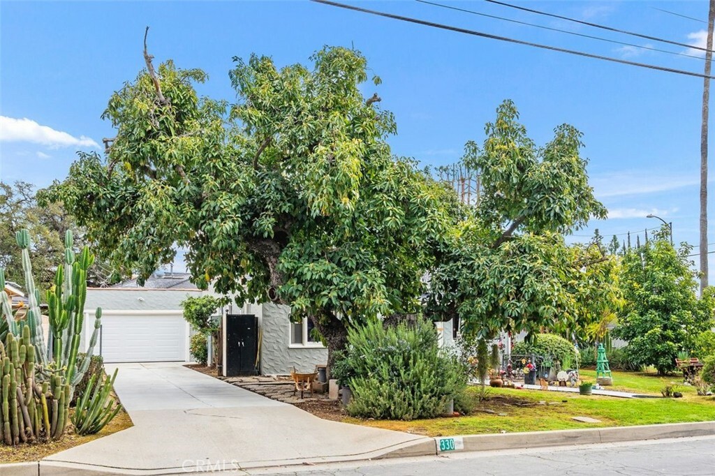 Property Photo:  330 El Nido Avenue  CA 91107 