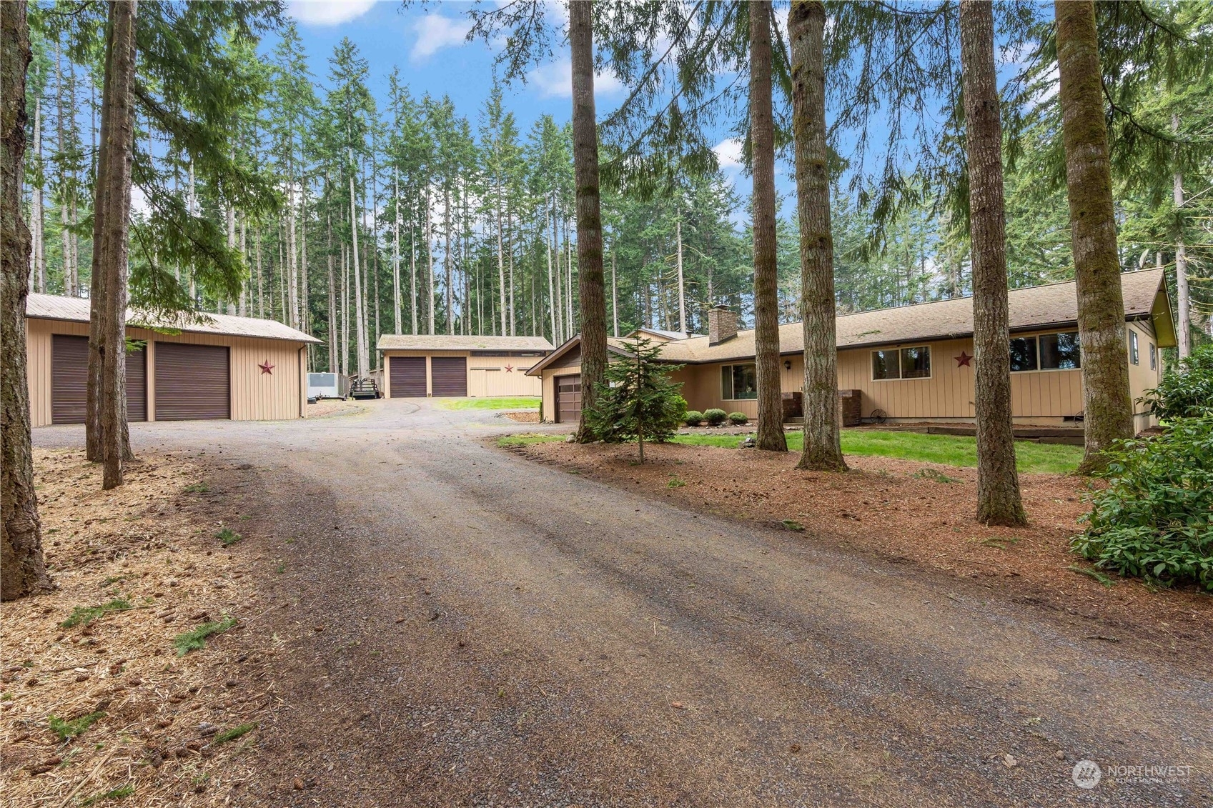 Property Photo:  174 Frogner Road  WA 98532 