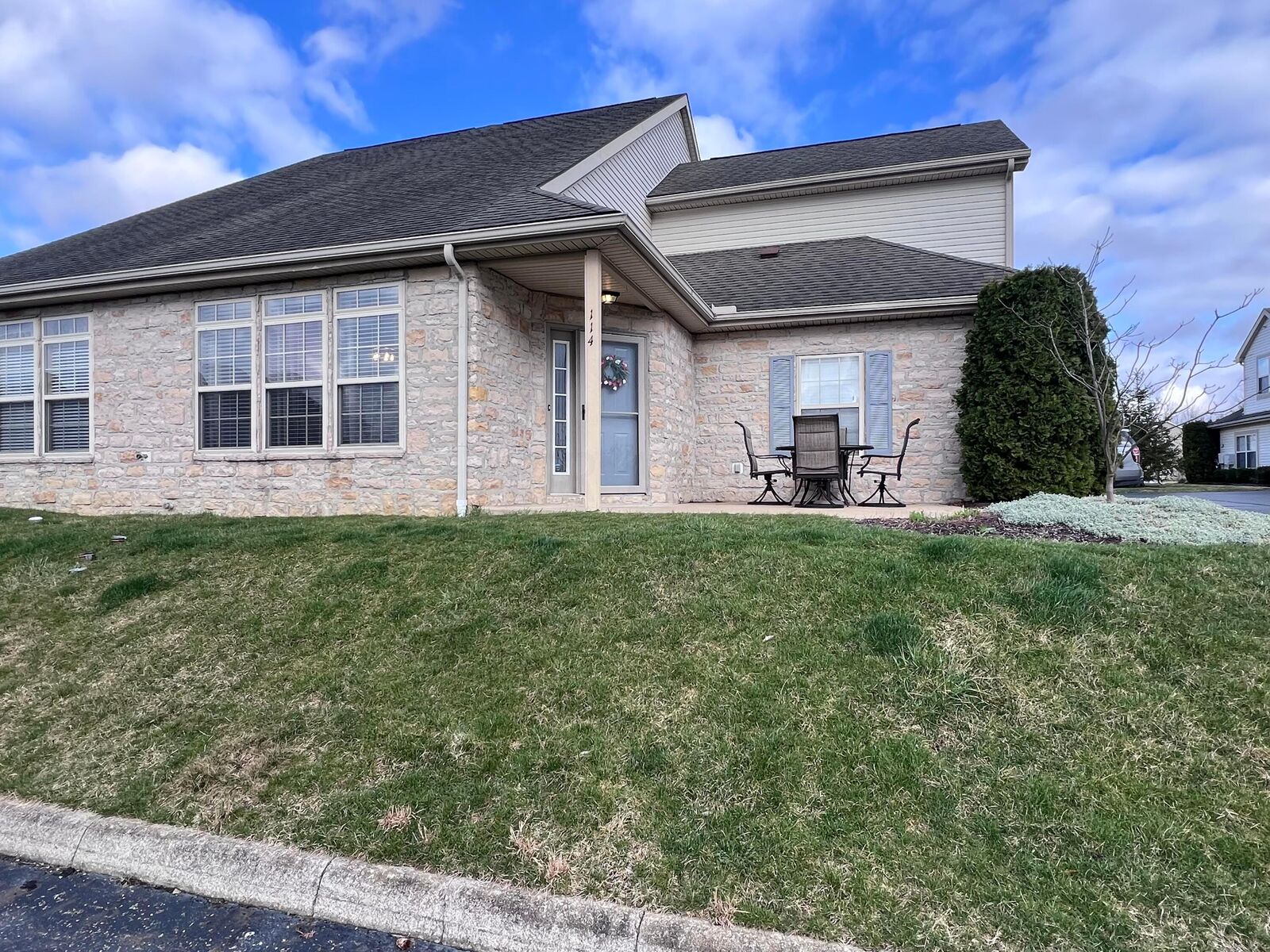 Property Photo: 114 Maple Leaf Drive OH 43031