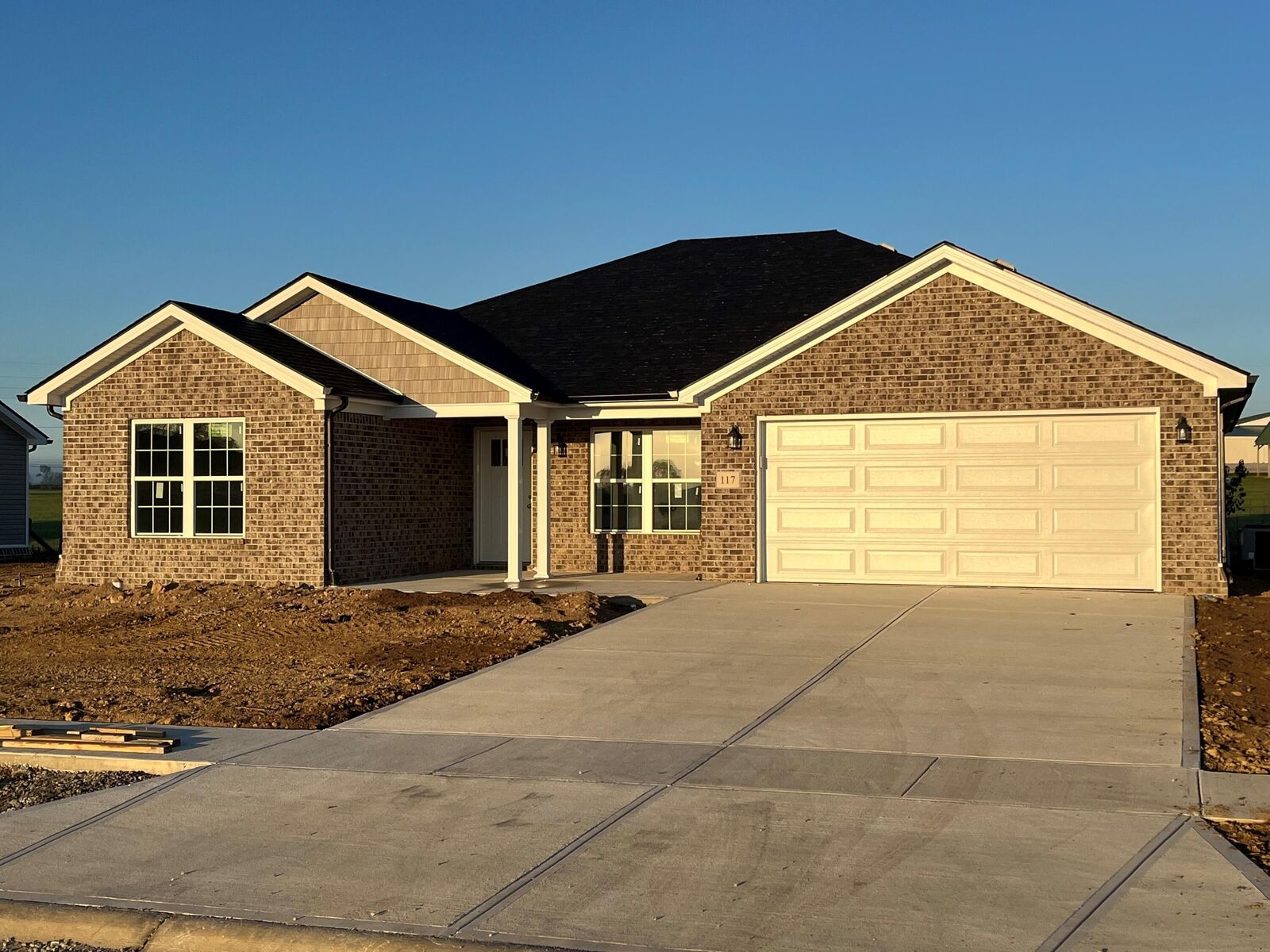 Property Photo:  305 Pageant Drive  KY 40475 