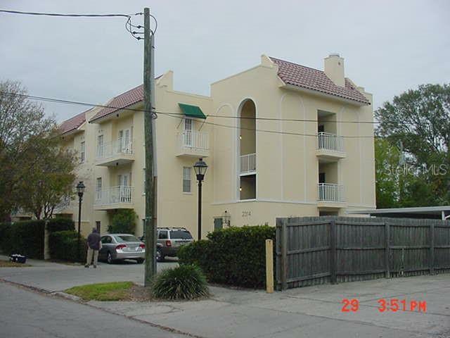 2314 S Clewis Court 303  Tampa FL 33629 photo