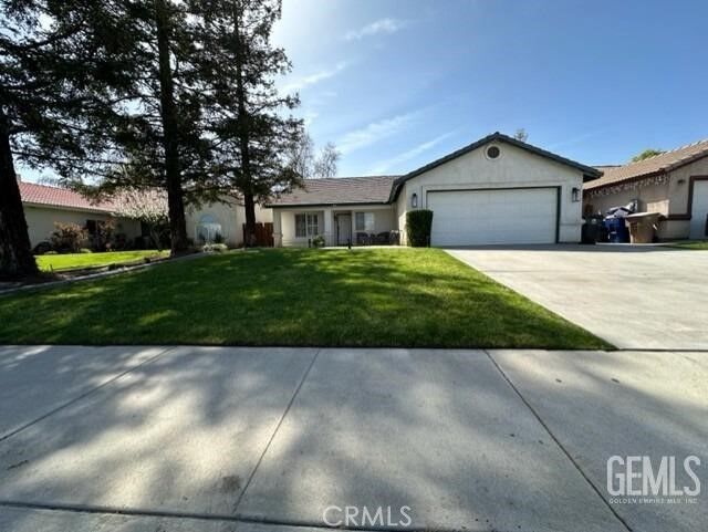 Property Photo: 4111 Oldcastle Avenue CA 93313
