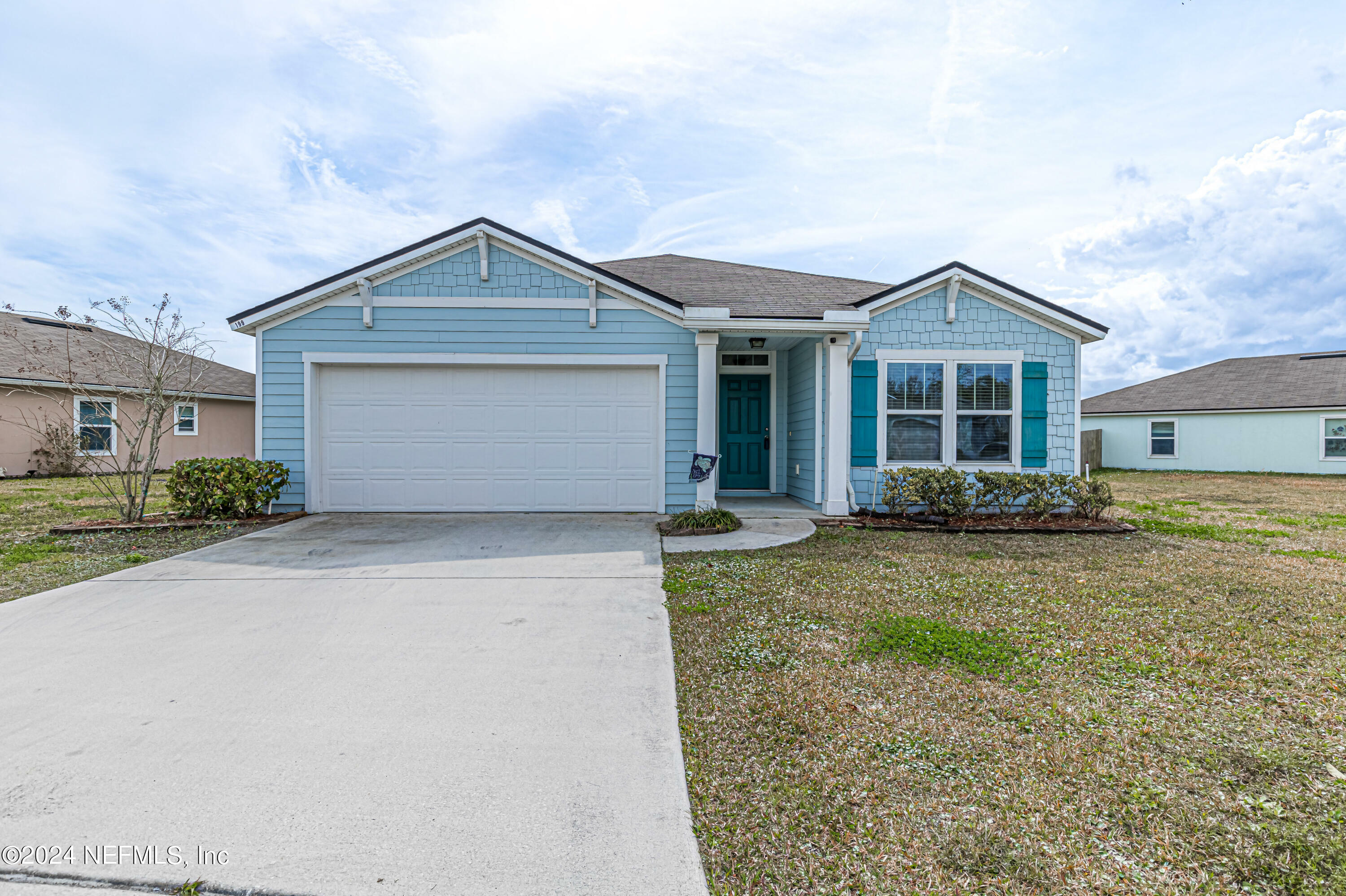 Property Photo: 199 Green Palm Court FL 32086