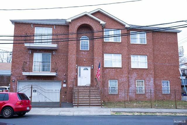Property Photo:  356-358 Hawthorne Avenue 2  NJ 07112 