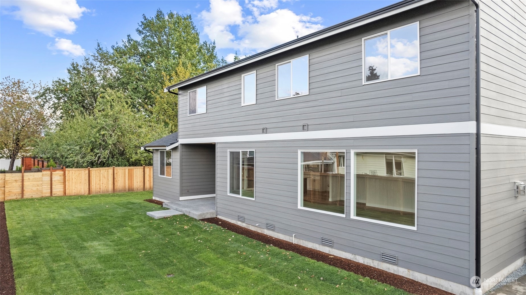 Property Photo:  1113  Okerlund Drive  WA 98022 