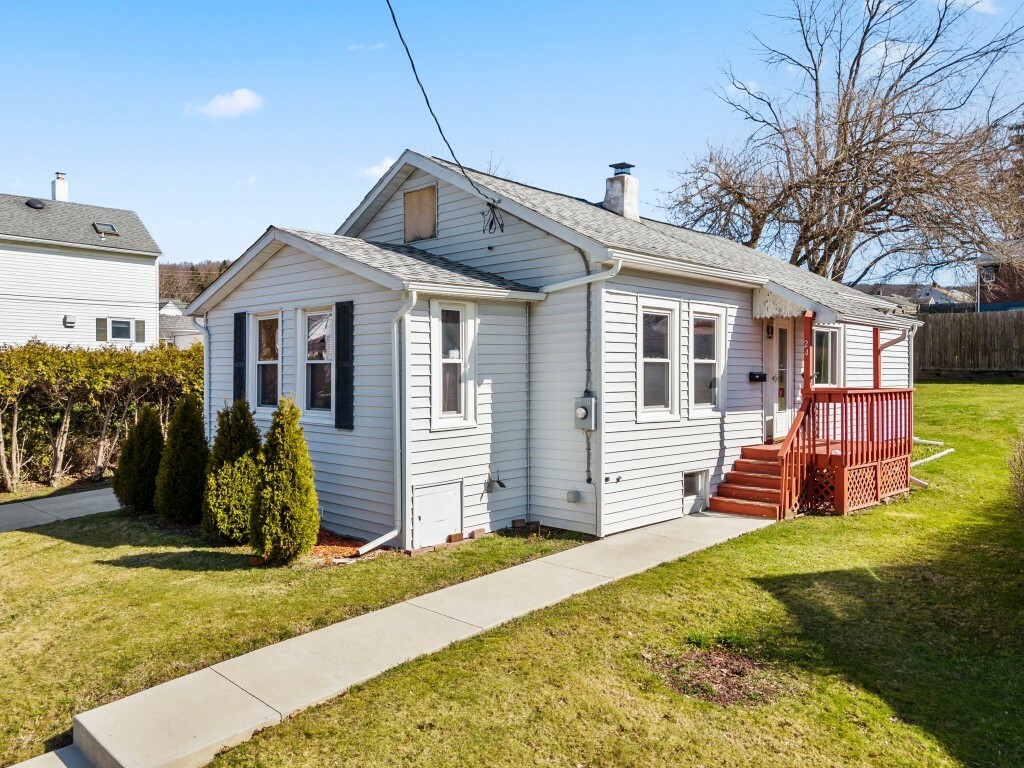 Property Photo:  24 Grandview Ave  NY 13904 