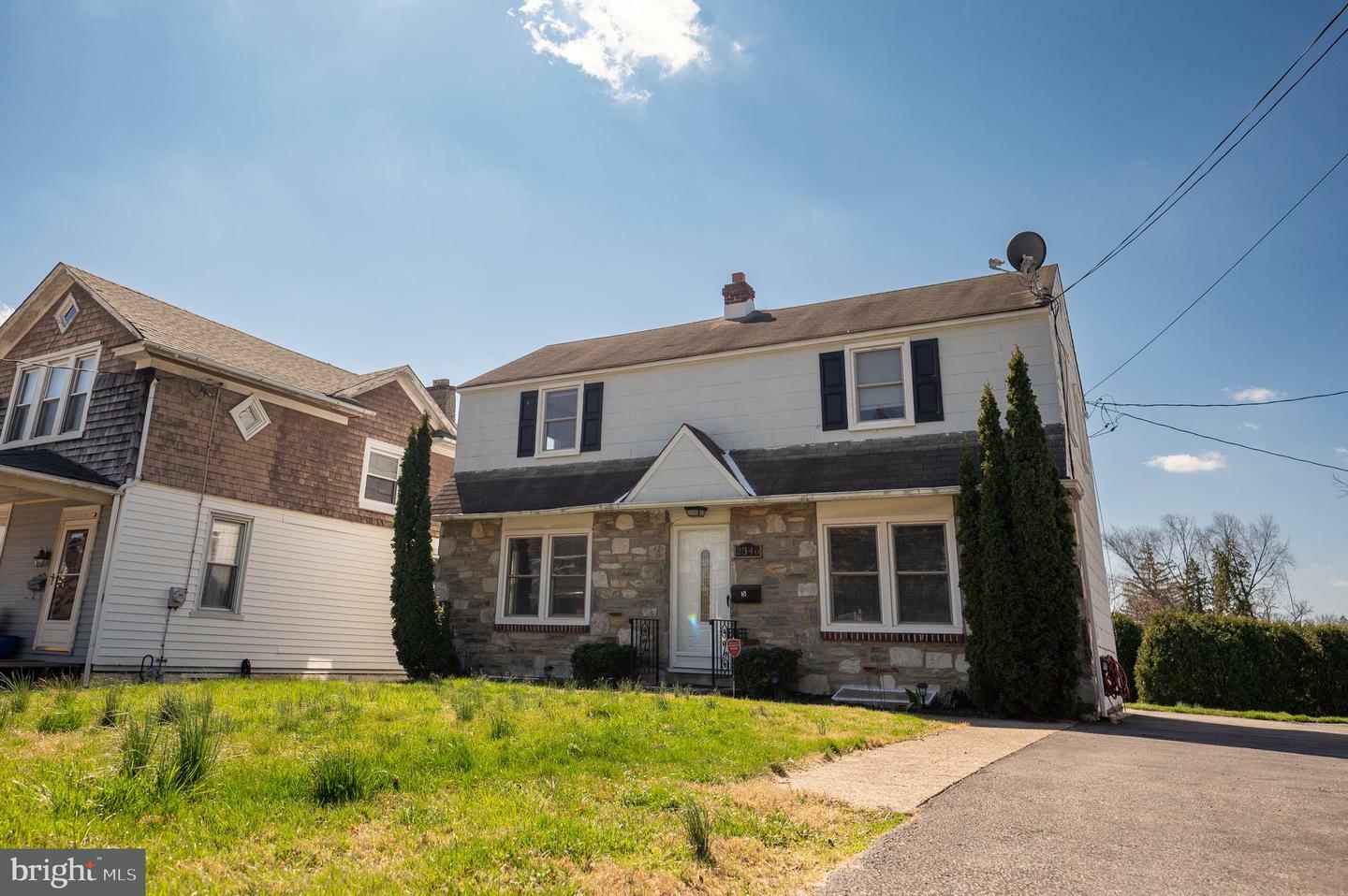 Property Photo: 2346 Jenkintown Road PA 19038