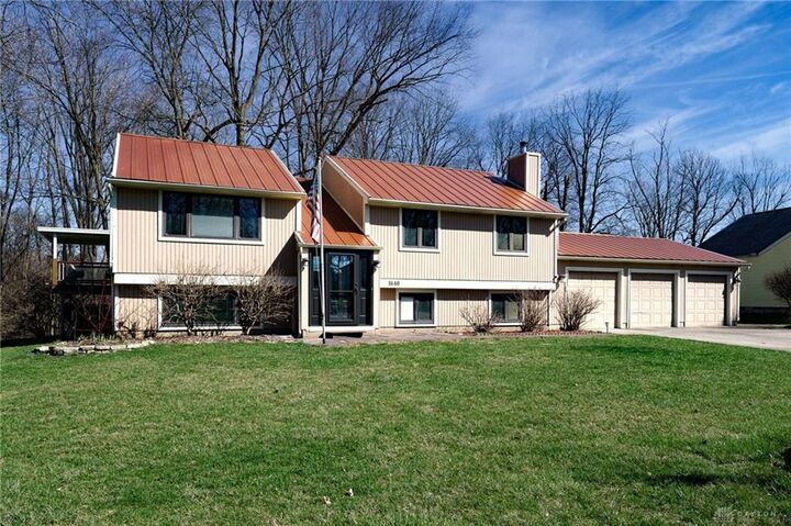 1640 Bledsoe Drive  Bellbrook OH 45305 photo