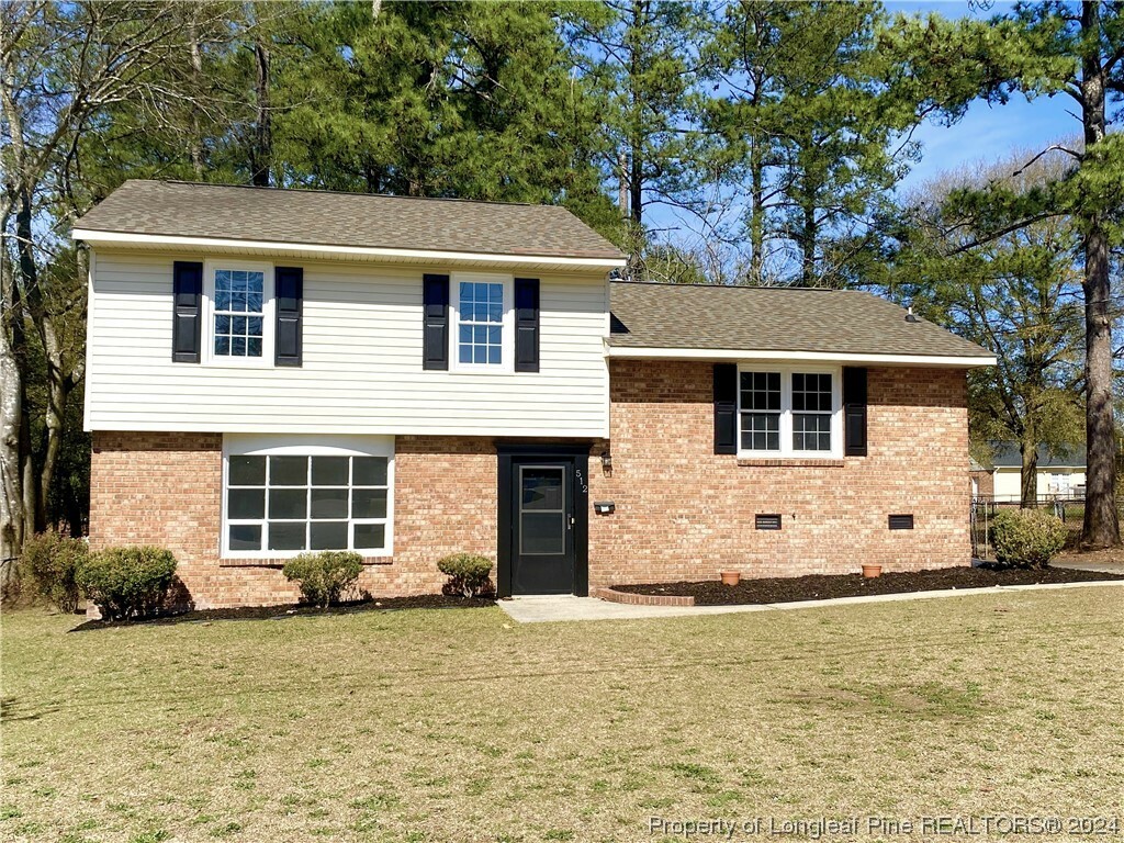Property Photo: 512 Waterbury Drive NC 28311