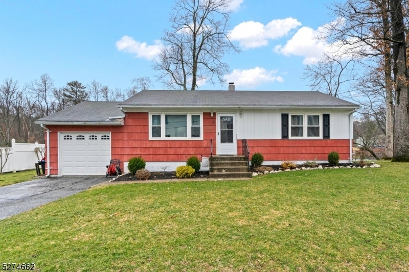 Property Photo: 4 Dardale Ter NJ 07420