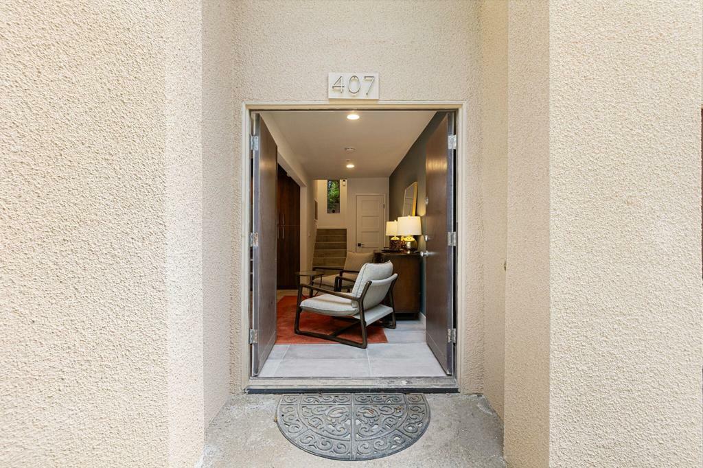 Property Photo:  407 W Village Square  CA 92262 