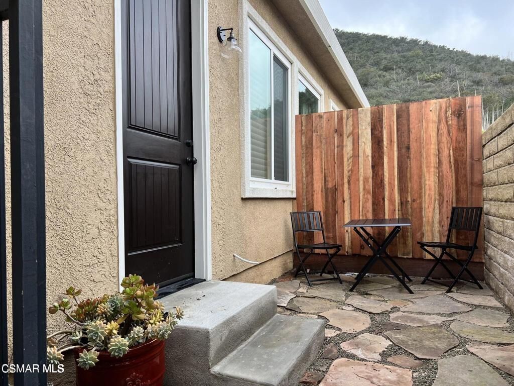 Property Photo:  639 Via Cristina  CA 91320 