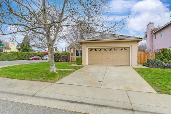 2300 Daltrey Way  Folsom CA 95630 photo