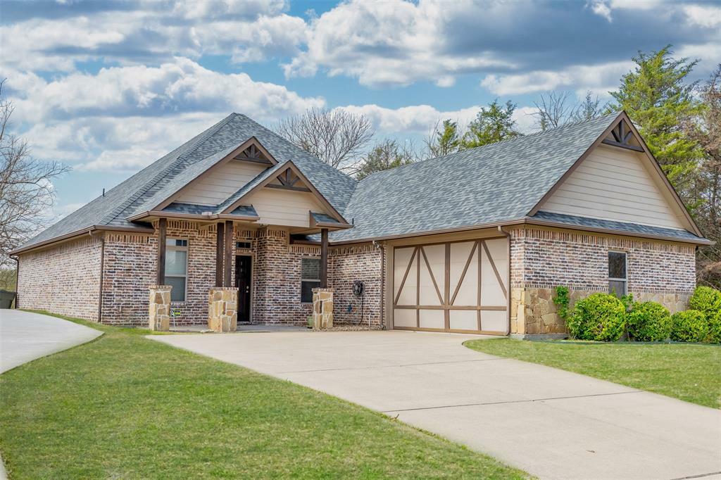 Property Photo: 3912 Melrose Trail TX 75090